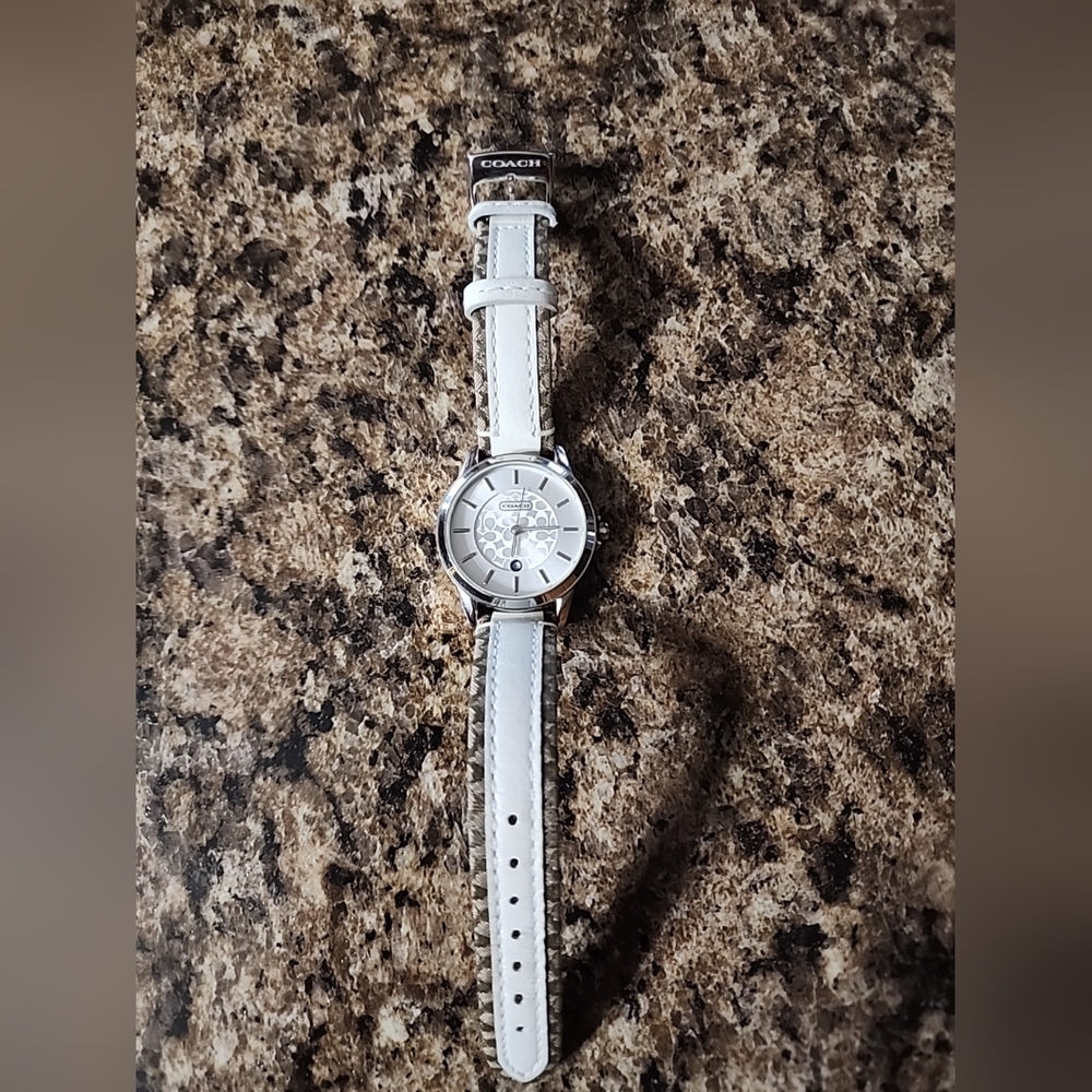 Coach Boyfriend Watch With 34m Silver Face & Coach Signature Leather Band